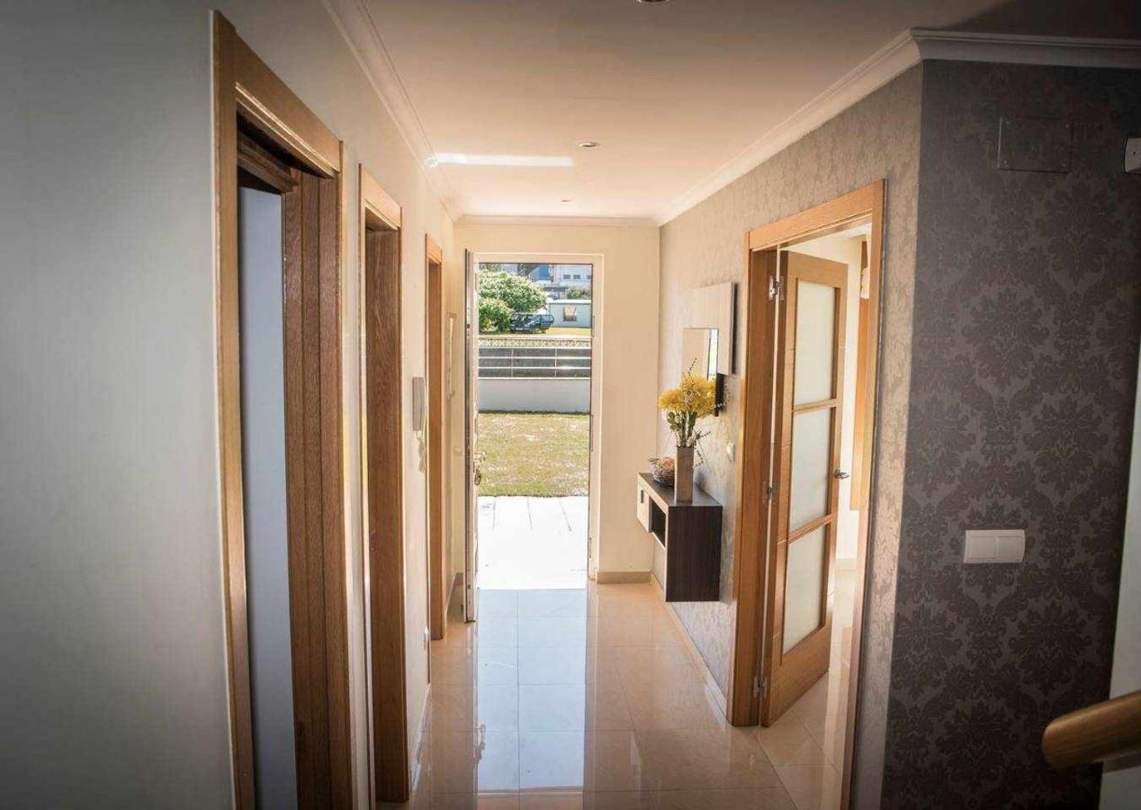 Chalet Pareado Con Jardin En 1ª Linea De Mar Villa Burela Exterior photo