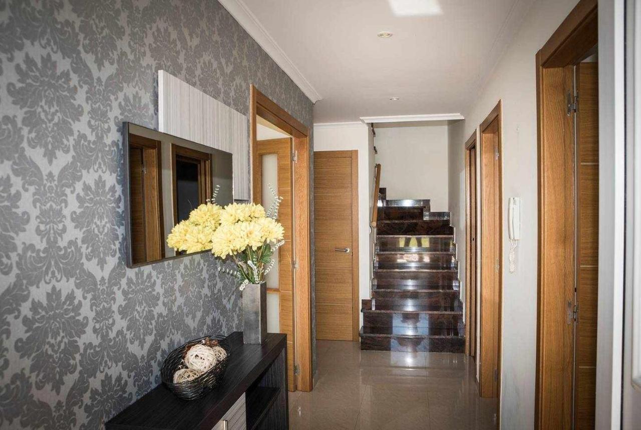 Chalet Pareado Con Jardin En 1ª Linea De Mar Villa Burela Exterior photo