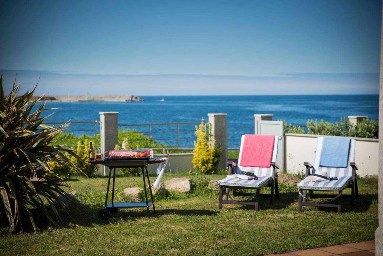 Chalet Pareado Con Jardin En 1ª Linea De Mar Villa Burela Exterior photo